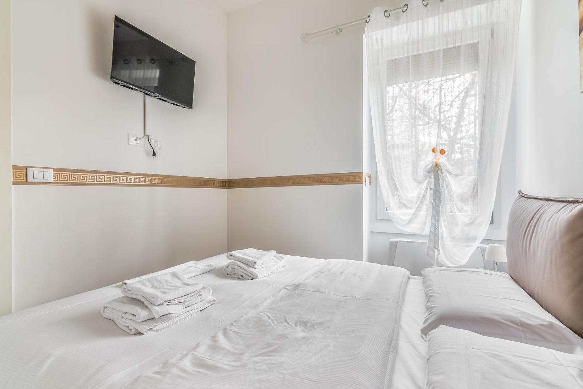 Апартаменты Milano Vetra-Parco Delle Basiliche 2 Pax- Wifi- Banfi Экстерьер фото
